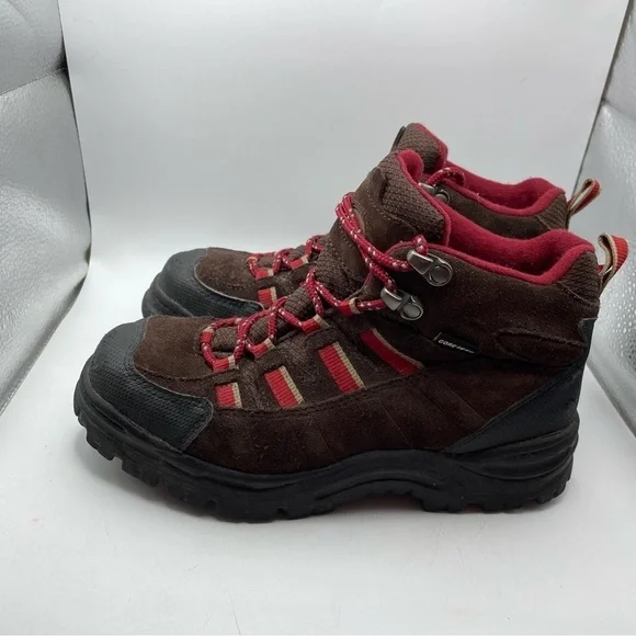 L.L Bean Goretex brown suede boots boys 4/ womens 5.5
