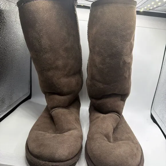UGG Australia Classic Tall Brown Suede Sheepskin Boots Womens‎ Size 6