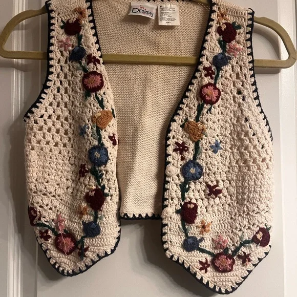 Girls‎ Cream Floral Crochet Vest
