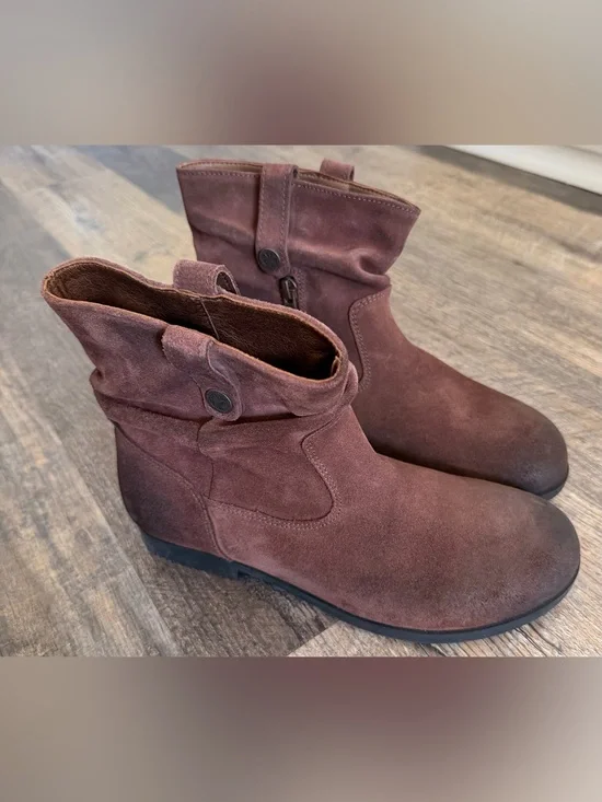Birkenstock Women's Suede Ankle Boots in Chestnut Brown