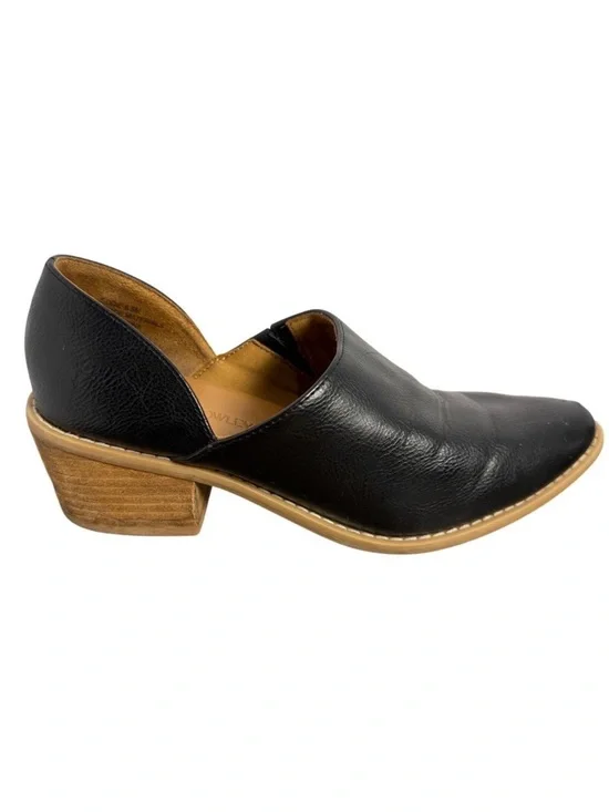 Cynthia Rowley Eddie Black Faux Leather Cutout Ankle Booties‎ 8.5
