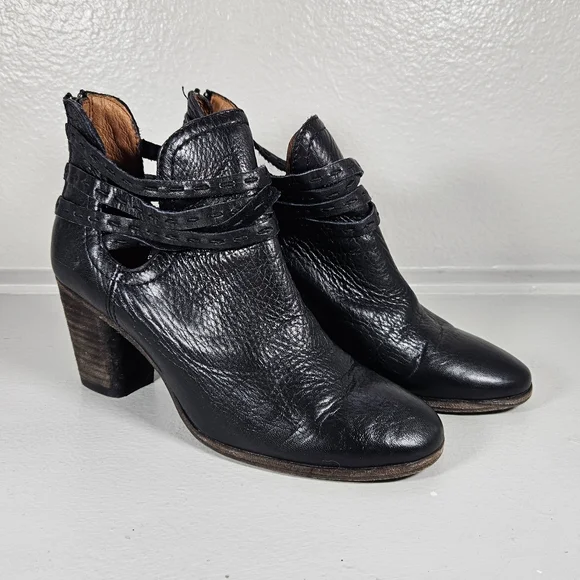 Frye Naomi Pickstitch Black Leather Ankle boots Size 7