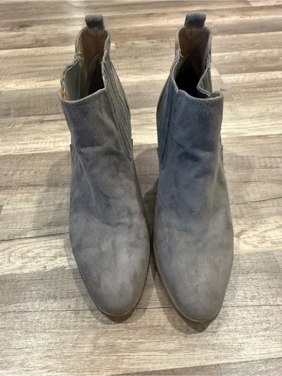 Suede Ankle Boots in Gray