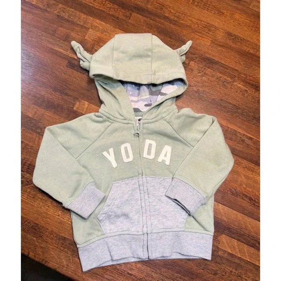 Baby Gap Star Wars Yoda zip up sweatshirt with ears on hood.  Size 6-12 months.