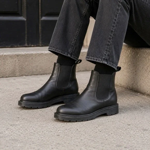 Dr Martens 2976 Chelsea Boots Black Leather Pull On Womens 8 Mens 7 EU 39
