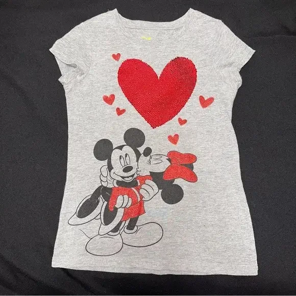 ❤️ Disney Mickey‎ & Minnie Valentine’s Day hearts shirt glitter & sequins