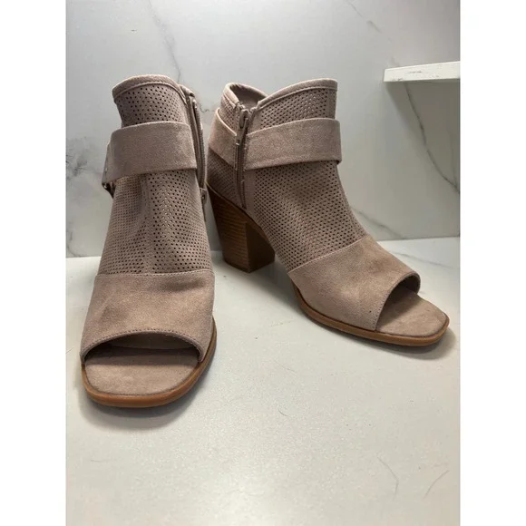 Fergalicious Augustine Taupe Perforated Peep Toe Ankle Boots Tan 8.5M Studded