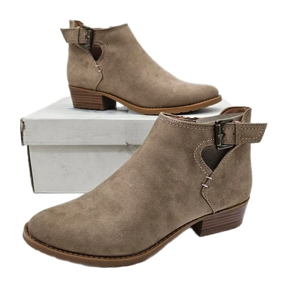 NIB Style & Co. Mabel Womens Taupe Almond Toe Faux Suede Ankle Boots Size 6.5