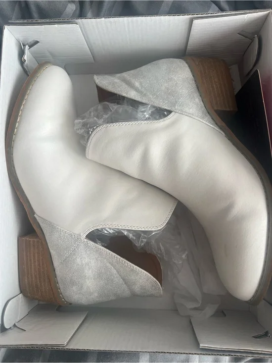 Women’s White Ankle Boots with Silver Accent