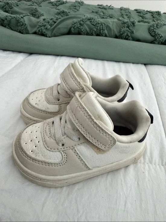 Carter’s Tennis Shoes Sneakers