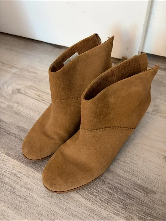 Toms Tan Suede Wedge Ankle Booties