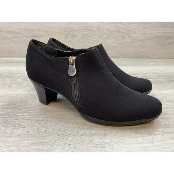 Munro American Women's Black Fabric Ankle Booties Side Zip Block Heel Size 5.5