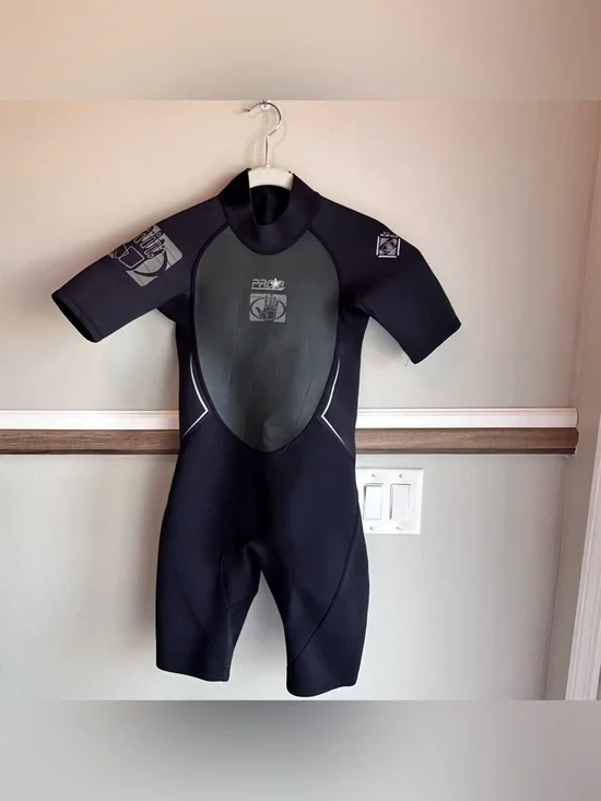 Body Glove Pro 3 Youth 2/1mm Shorty Surfing Wet Suit All Water Black