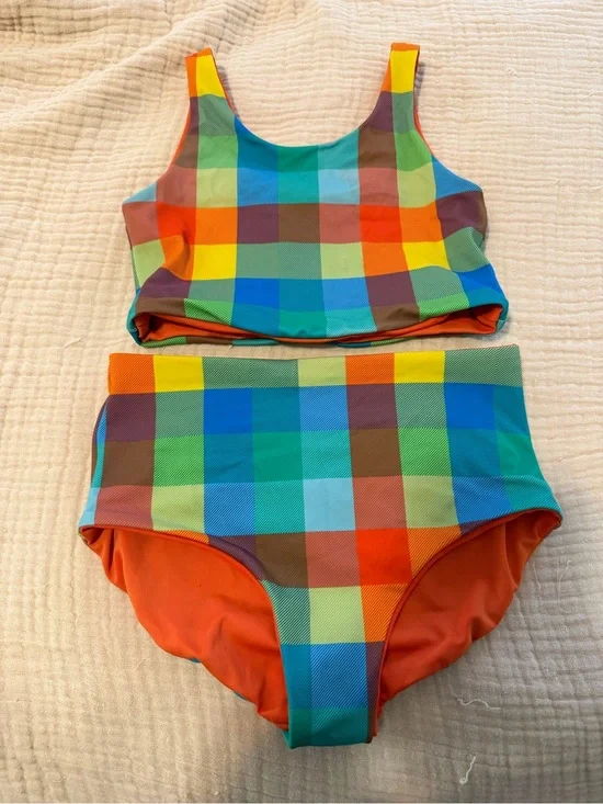 Hanna Andersson Reversible Swimsuit. Size 8 kids. Madras print.