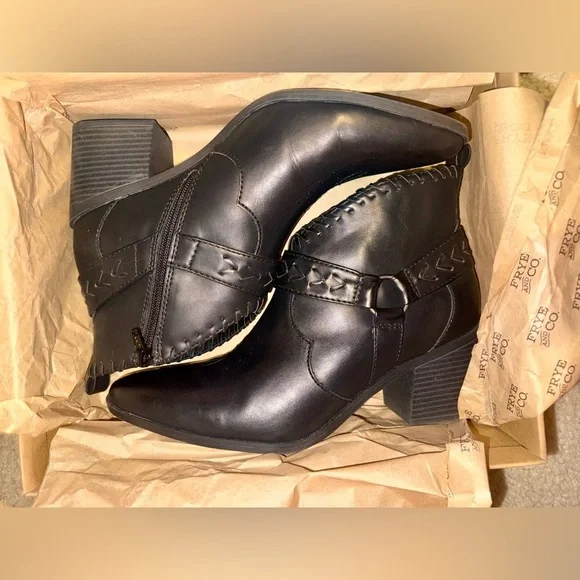 Frye & Co Palma Western Ankle Boots Black Size 9