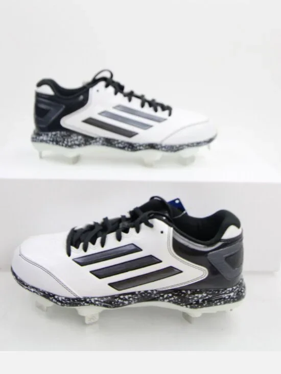 Women's NWT Adidas Poweralley  softball cleats.