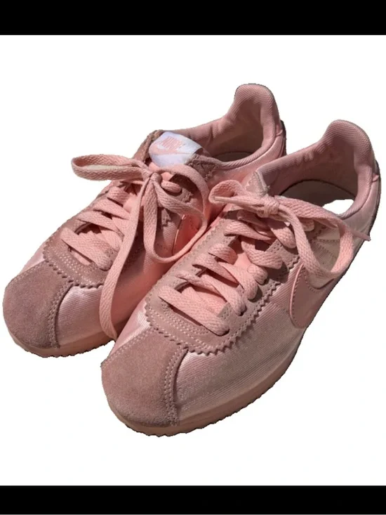 Nike Classic Cortez Blush Pink Sneakers Women’s 5 | Youth 3.5Y