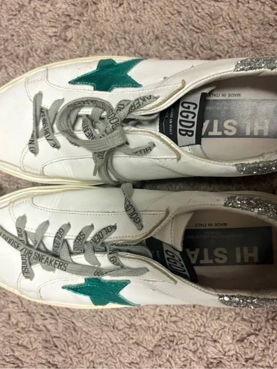 Golden Goose White Leather Sneakers with Teal Star and Silver Heel