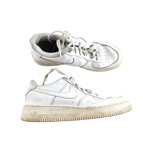 Nike Air Force 1 '07 Low White Sneakers Mens Size 7Y Womens 8.5 Leather Casual
