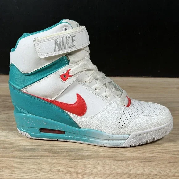 Nike Shoes Womens Size 7.5 White Green Air Revolution Sky Hi Sneakers 599410-101