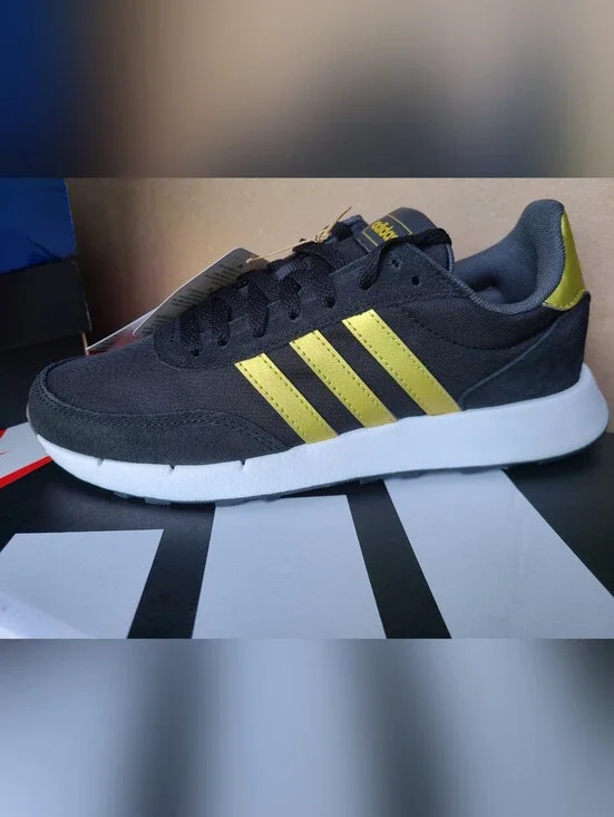 Adidas Run 60s 2.0 Women’s Size 7.5 Black Gold new with box
