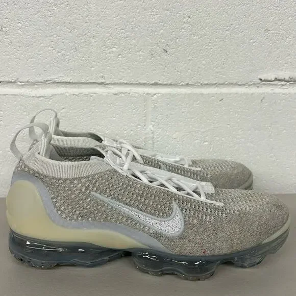 Nike Air Vapormax 2021 FK Womens White/White-Pure Platinum Sz 7 (DC4111-100)