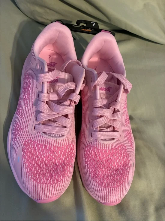 Avis Pink Knit Running Sneakers