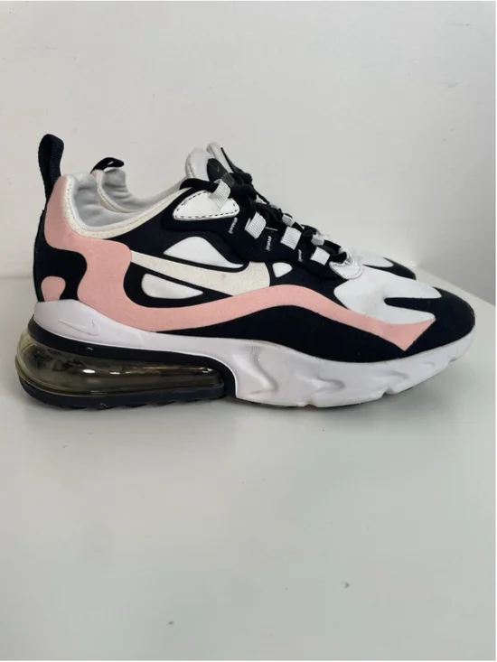 Nike Air Max 270 React Sneakers Women’s Size 7 Bleached Coral Black White