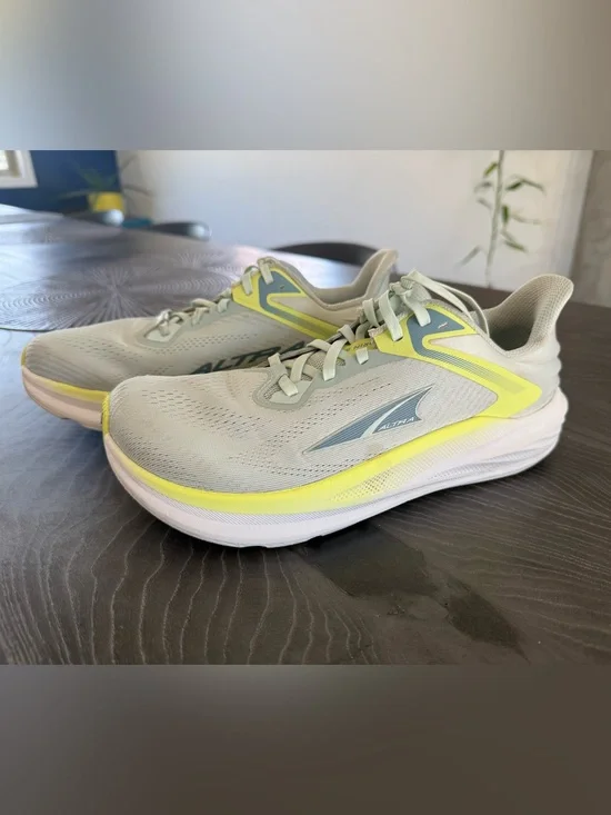 Torin 8 women’s Size 9