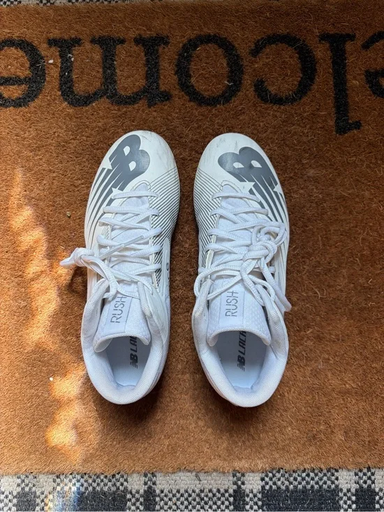 New Balance Women’s White RUSH Lacrosse Cleats