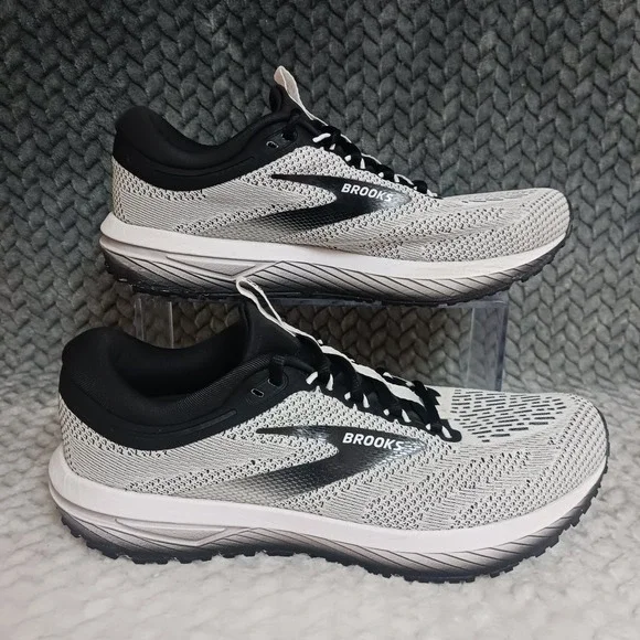 Brooks Revel 7 White Black Women's Walking Running Sneakers Shoes Size 9