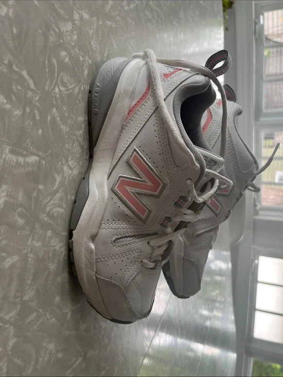 New Balance White and Pink Women's Athletic Sneakers