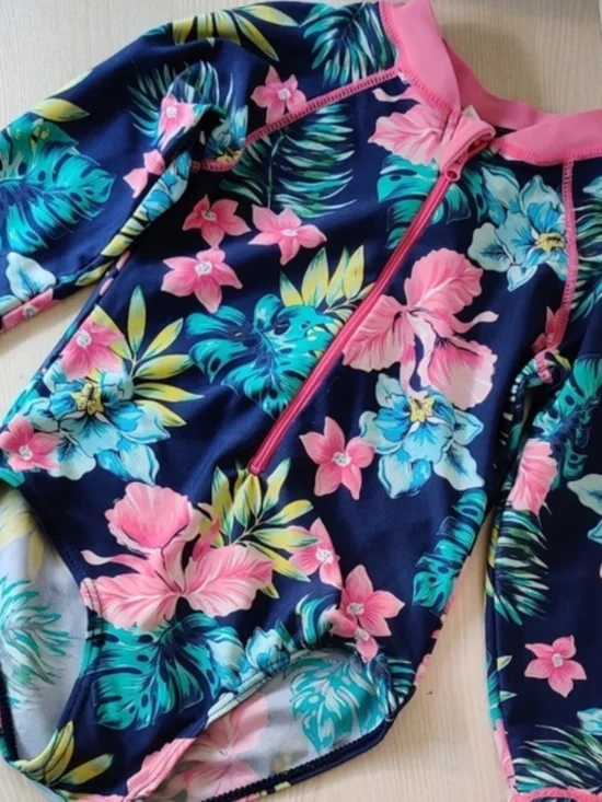 Little Girl One Piece Long Sleeve Bikini Bottom Floral Rash Guard Size 3💰