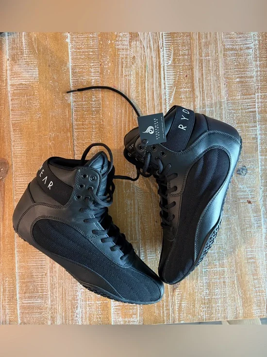 NWT Ryderwear Block High Top Training Shoes Black Women’s US 7 Weightlifting Gym