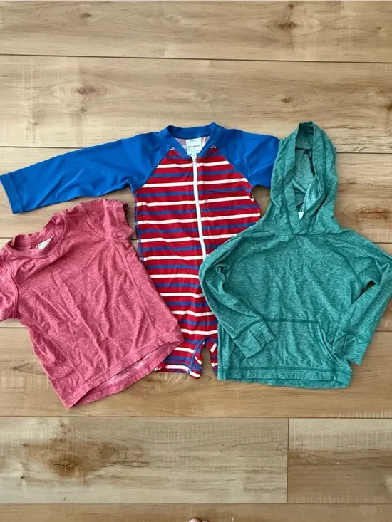 Hanna Andersson Sun Protection Bundle - rash guard, hoodie and T-shirt