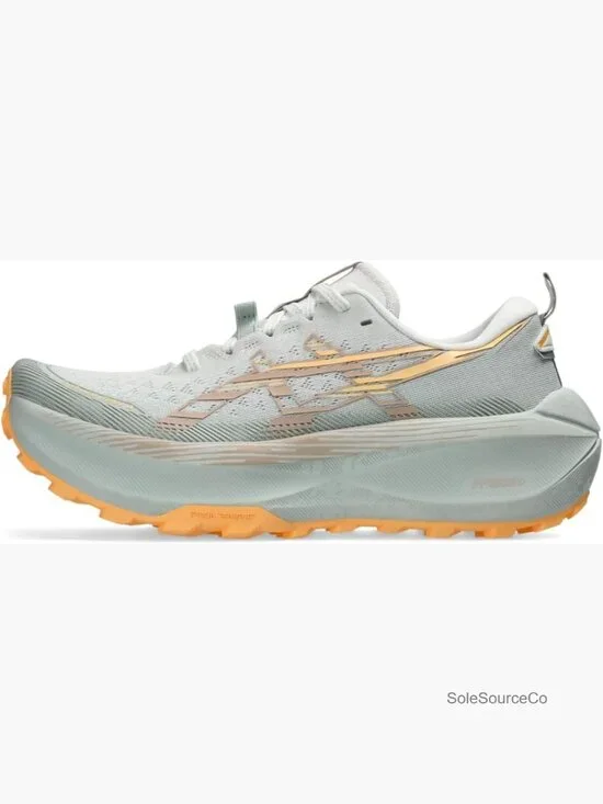 Trail Running Shoes with Engineered Mesh Upper, Maximum Cushioning