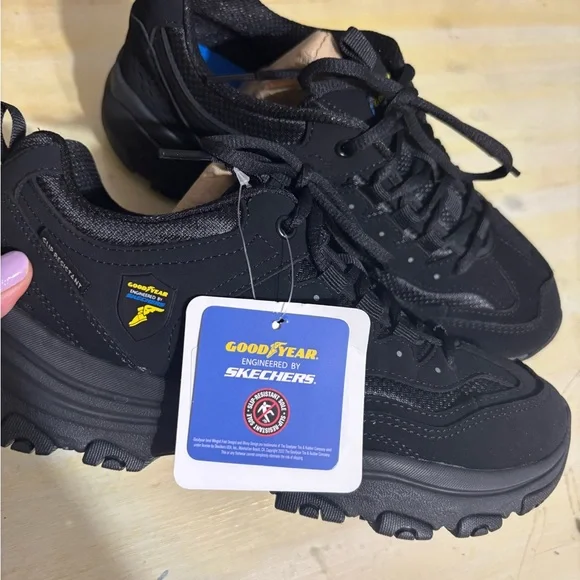 Women’s Skechers x Goodyear GBS Moja slip resistant Black Sneakers Sz 8 New