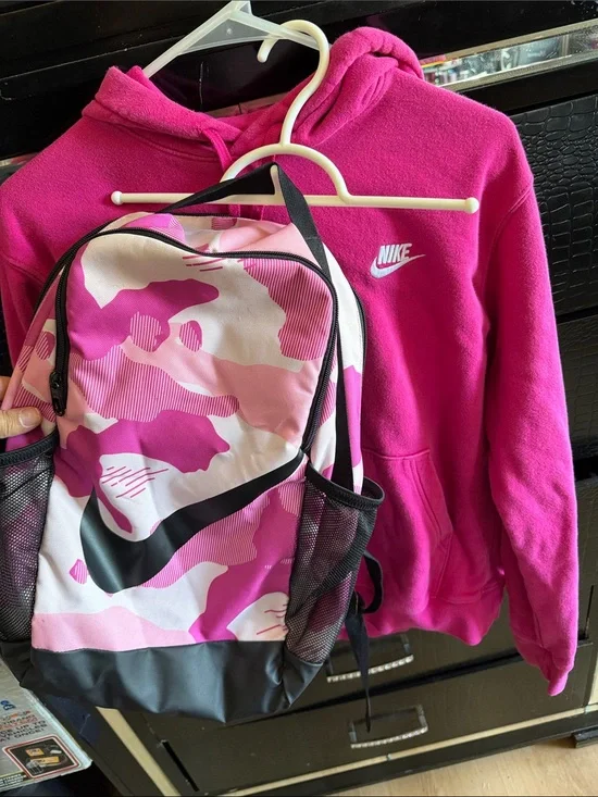 Nike Hot Pink Hoodie with Pink Camo Backpack Set