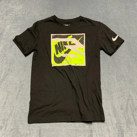 Nike T-Shirt Boys L 12-13Y Black Neon Graphic Logo Short Sleeve Crew Neck Tee