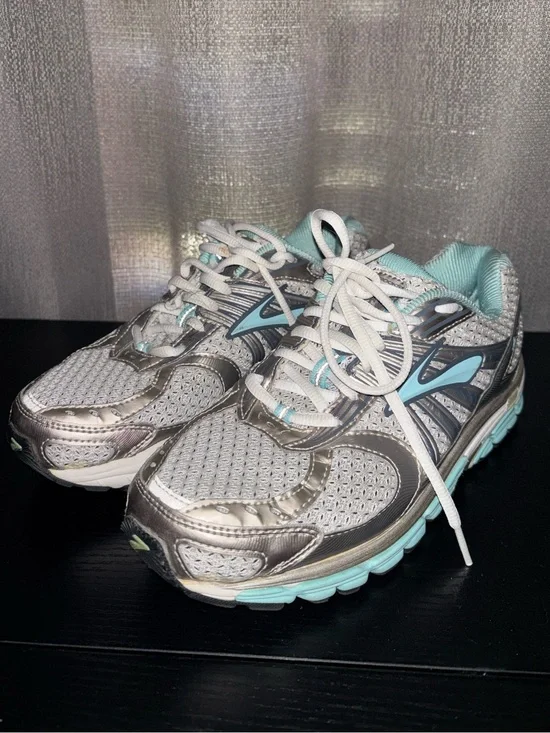 Womens Brooks Ariel Walking Shoes Sneakers Sz 8.5 - Great Condition