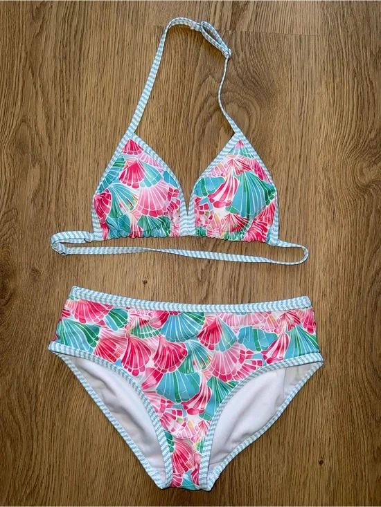 Bikini set for girls Size 11-12 New without tag.