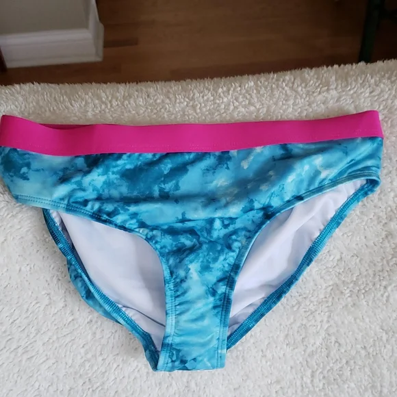 NWOT Girl's Lands'End Size 14 Swimming Suit Bottom