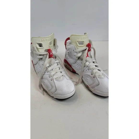 Nike Air Jordan 6 Retro GS 'Red Oreo' 2022  384665-162  Youth Size 3.5Y