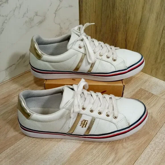 TOMMY HILFIGER SHOE White Womens 9‎ M Fenti