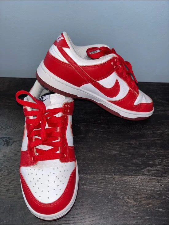 RED DUNKS