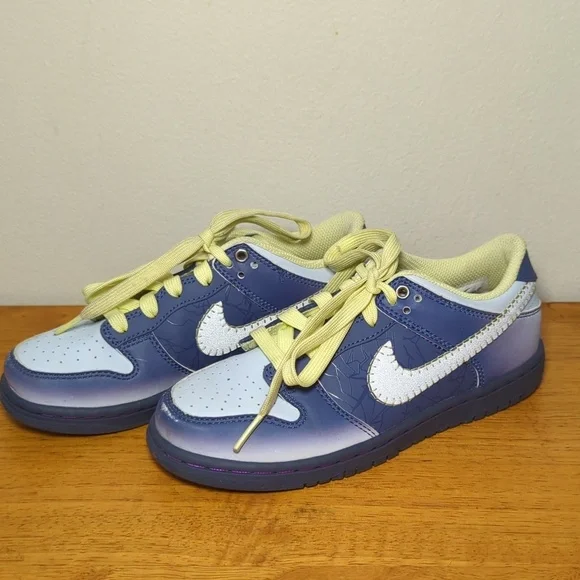 Nike Dunk Low GS Halloween - I am Fearless Sneakers Blue Green Boys Size 2Y