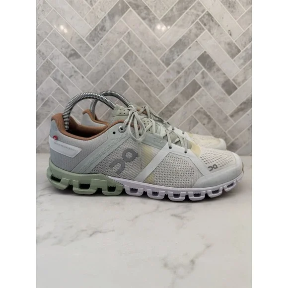 On Cloud Cloudflow Running Shoes Womens 8.5 Aloe White Mesh Athletic Sneakers