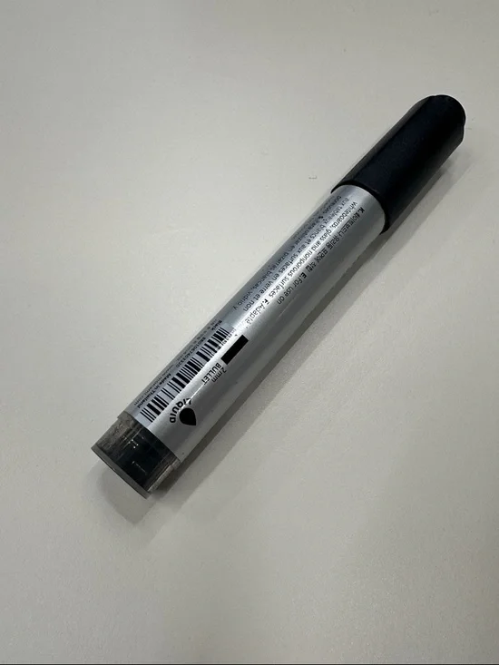 Black and Silver Marker