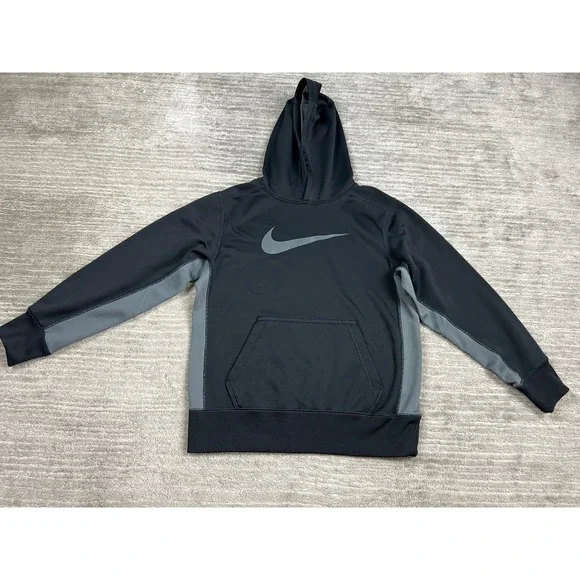 Nike Hoodie Boys Medium Black Therma-FIT Pullover Grey‎ Swoosh Sweatshirt