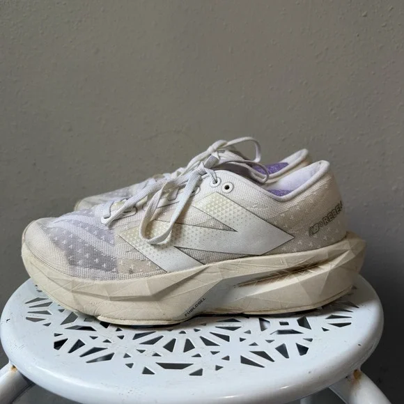 New Balance FuelCell Rebel v4 Women's Running Shoes White Beige MFCXLJ4 Size 7.5